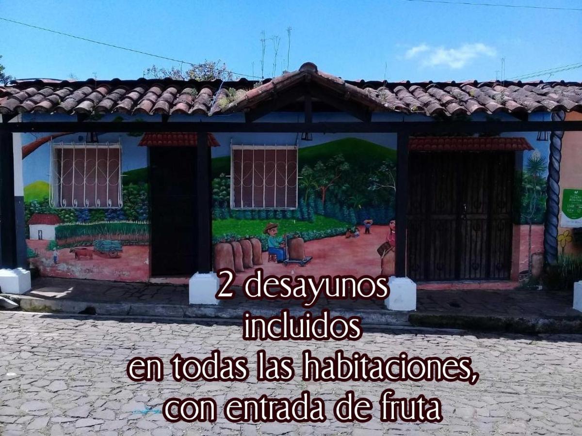 Portal De Los Farolitos Concepcion de Ataco Exterior photo